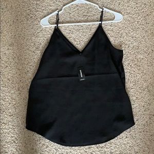 NWT Express v neck tank size M